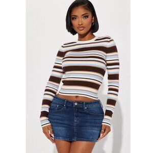 Garage Women's Brown / White Ribbed Cropped Striped Pattern Sweater M